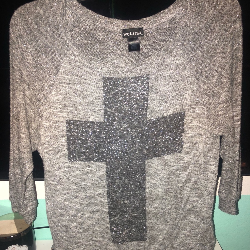 Wet seal fashion top